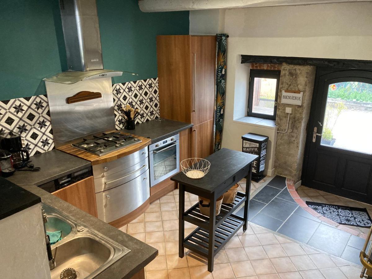 Maison En Pierre De70 M2 Au Coeur D'un Hameau *