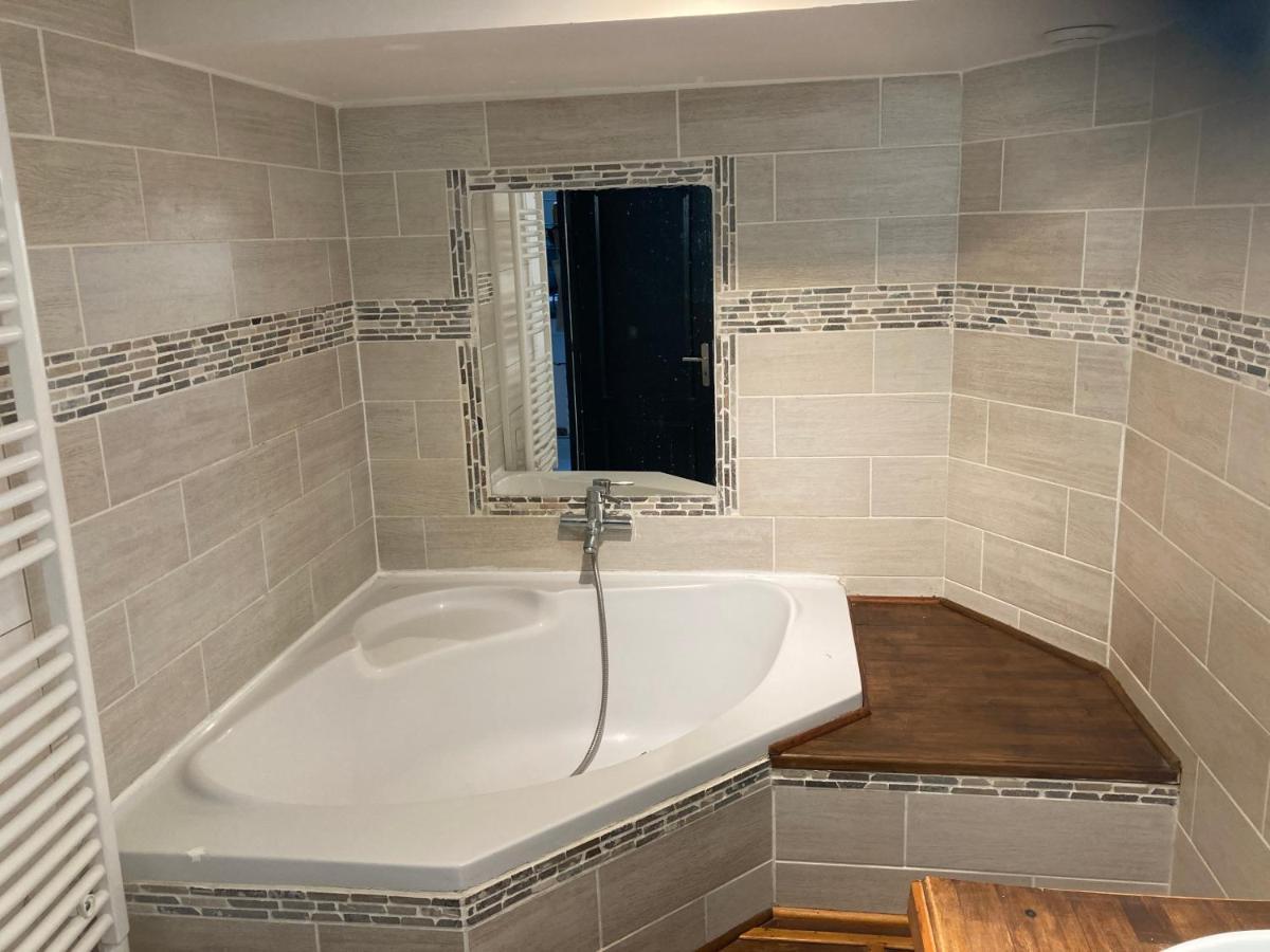 Maison En Pierre De70 M2 Au Coeur D'un Hameau * Seyssel